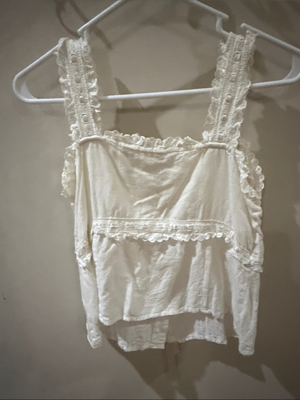 Lace-Trim Cream Women's Button-Front Tank Top - Picture 3 of 3